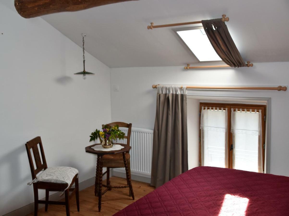 L'Embellie Bed & Breakfast Bertignat Luaran gambar